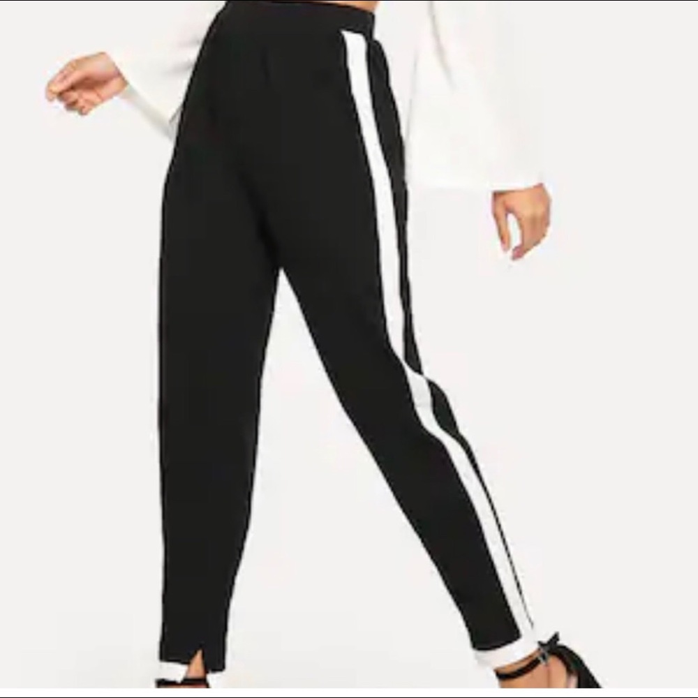 Black and white pants !
